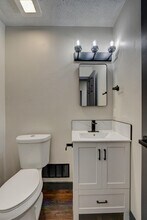 11680 Meredith Ave in Omaha, NE - Building Photo - Building Photo