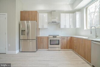 1201 N Taylor St in Philadelphia, PA - Building Photo - Building Photo