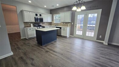 2015 Beckenham Walk Ln in Dacula, GA - Foto de edificio - Building Photo