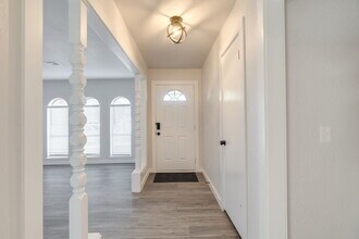 2704 NW 115th St in Oklahoma City, OK - Building Photo - Building Photo