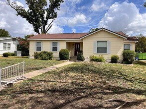 357 Irvington Dr in San Antonio, TX - Building Photo - Building Photo