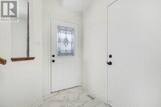 77 Daventry Crescent in Ottawa, ON - Building Photo - Building Photo