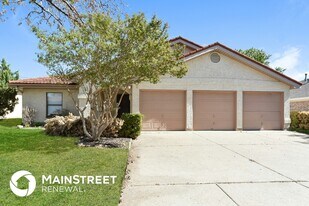 2121 Rolling Creek Run in Fort Worth, TX - Building Photo