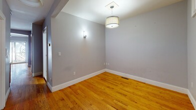 9 Chesterton St, Unit 1 in Boston, MA - Building Photo - Building Photo