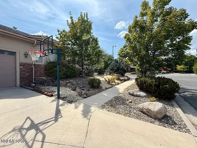 1498 Washington St in Reno, NV - Building Photo - Building Photo
