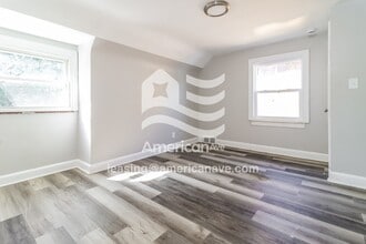 4604 Bedford St in Detroit, MI - Foto de edificio - Building Photo