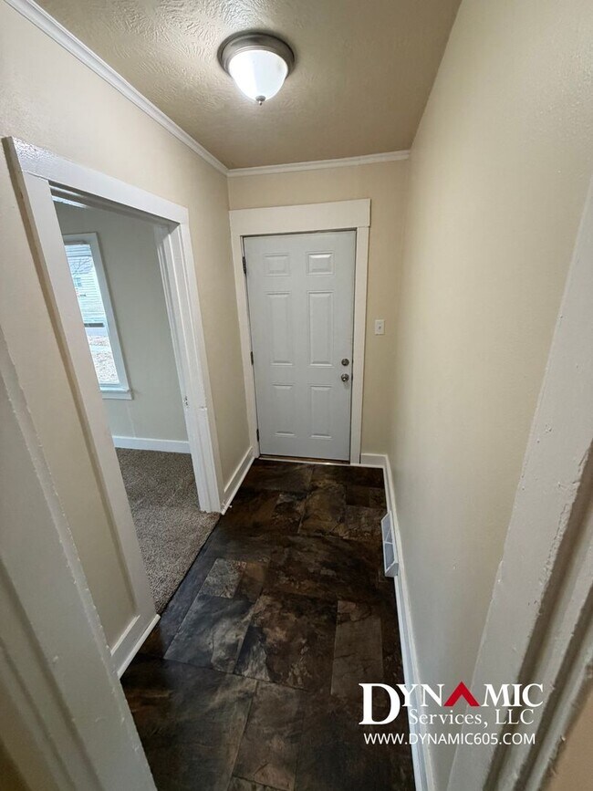 2409 S Norton Ave in Sioux Falls, SD - Building Photo - Building Photo