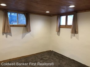 228 W Whitman Dr in College Place, WA - Building Photo - Building Photo