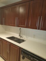 13455 NE 10th Ave, Unit 210 in North Miami, FL - Building Photo