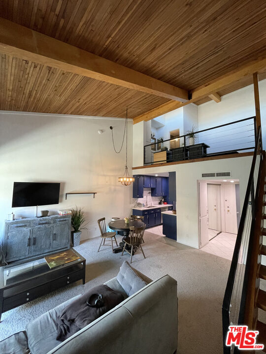 5460 White Oak Ave in Los Angeles, CA - Building Photo - Building Photo