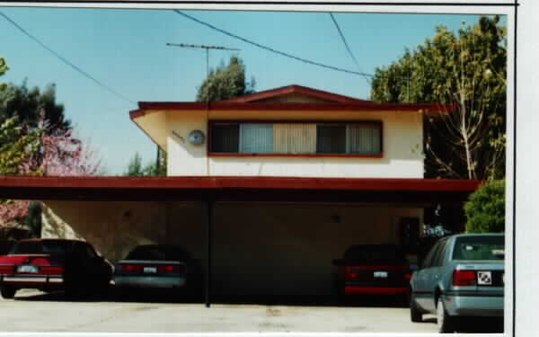 24956 Court St in Loma Linda, CA - Building Photo