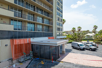 Cloister Del Mar in Boca Raton, FL - Building Photo - Building Photo