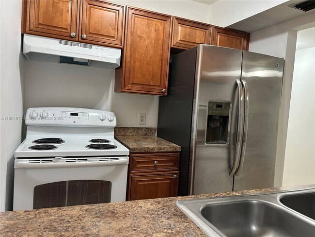 1798 Abbey Rd in West Palm Beach, FL - Building Photo - Building Photo