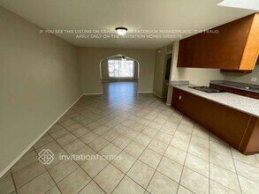 3735 W Rose Ln in Phoenix, AZ - Foto de edificio - Building Photo