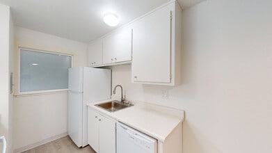481 Ignacio Blvd in Novato, CA - Building Photo - Building Photo