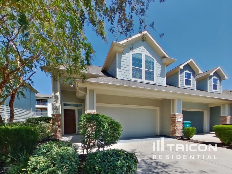 2832 Sand Dune Drive Private in Seabrook, TX - Building Photo