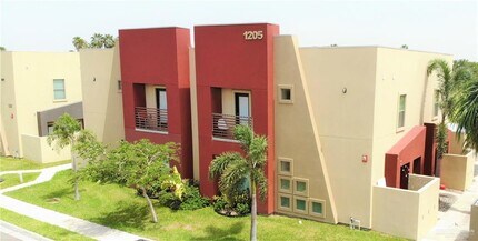 1205 E Daffodil Ave in McAllen, TX - Building Photo - Building Photo