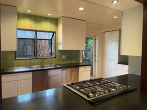 345 Hazel Ave in Mill Valley, CA - Building Photo - Building Photo