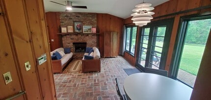 126 Cypress Bend Pl in Florence, AL - Foto de edificio - Building Photo