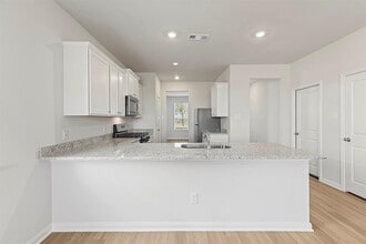 1027 Rosewood Trl in Beasley, TX - Building Photo - Building Photo