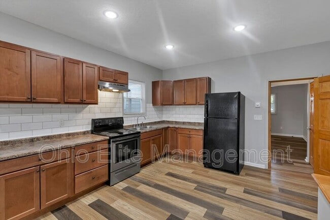 property at 2023 Sullivant Ave