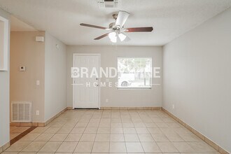 1801 17th St in St. Cloud, FL - Foto de edificio - Building Photo
