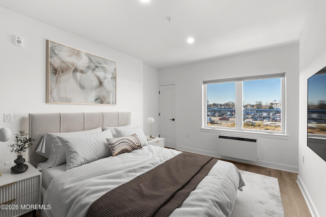 180 Morris Ave in Long Branch, NJ - Building Photo