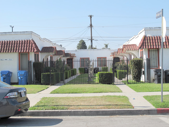 1462 W 53rd St in Los Angeles, CA - Building Photo - Building Photo