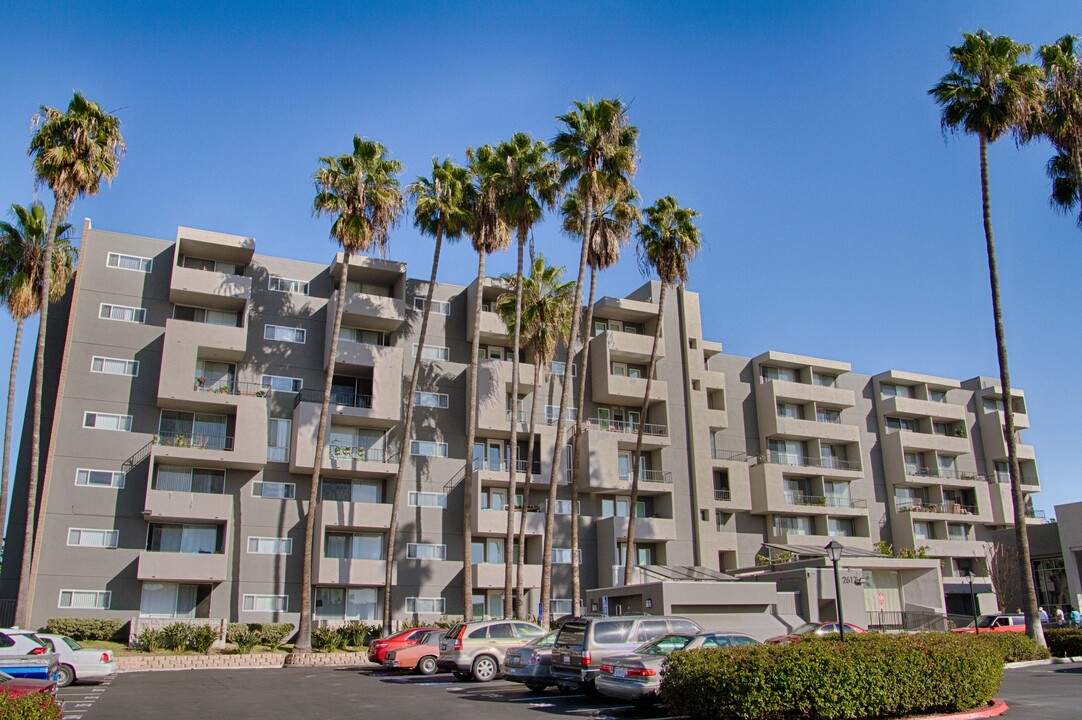 Summercrest Apartments in National City, CA - Building Photo