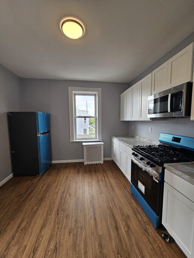 property at 506 N 13th St