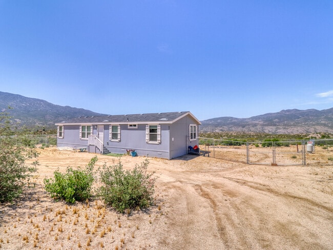 60661 Chalet Dr in Mountain Center, CA - Building Photo - Building Photo