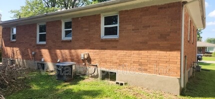 3412 Winnland Dr in Louisville, KY - Building Photo - Building Photo