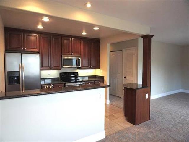 3167 Via Alicante in San Diego, CA - Building Photo