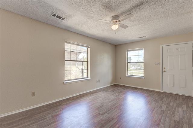 209 W Trinity St in Forney, TX - Building Photo - Building Photo