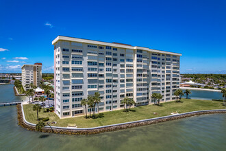 Continental House at Sea Towers in St. Petersburg, FL - Building Photo - Building Photo