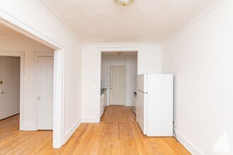 4414 N Whipple St in Chicago, IL - Building Photo - Building Photo