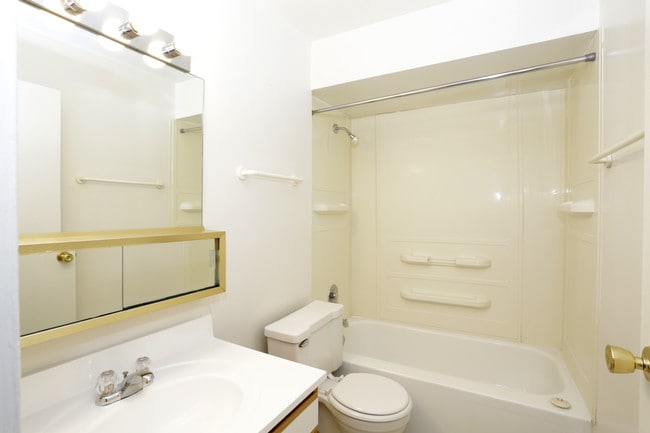 Carriage Creek Apartments