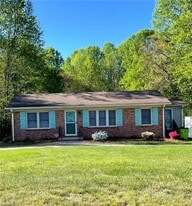 8595 Benbow-Merrill Rd in Oak Ridge, NC - Building Photo