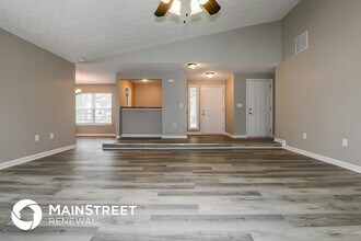 8103 Creekstone Way in Riverdale, GA - Building Photo - Building Photo