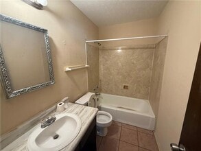 320 W Liberaux St, Unit B in Chalmette, LA - Building Photo - Building Photo