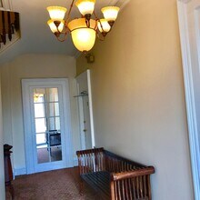 156 Circular St in Saratoga Springs, NY - Building Photo - Building Photo