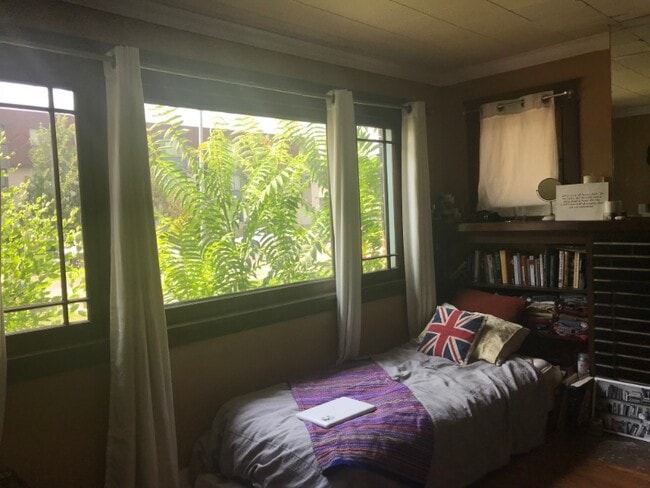 property at 542 N 500 E