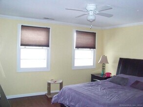4 Persimmon Ln in Glastonbury, CT - Building Photo - Building Photo