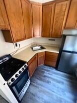 Centre Tower in Pittsburgh, PA - Building Photo