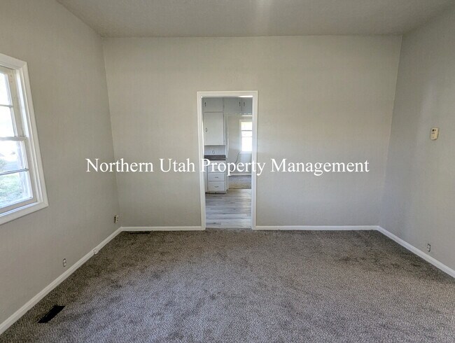 1902 Jackson Ave-Unit -Down in Ogden, UT - Building Photo - Building Photo