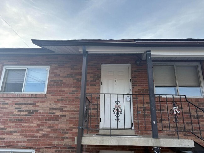 property at 464 N 500 W