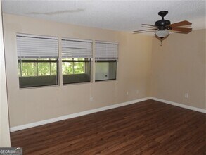 401 Oakridge Bend in Hinesville, GA - Building Photo - Building Photo