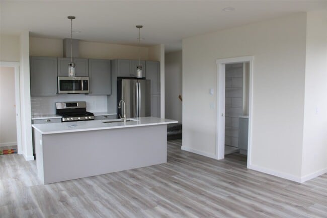 1024 N 8th St in Mount Vernon, WA - Building Photo - Building Photo
