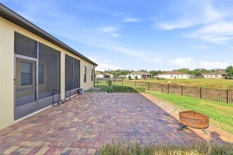 7322 61st St E in Palmetto, FL - Building Photo - Building Photo