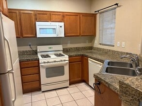 26426 Arboretum Way in Murrieta, CA - Building Photo - Building Photo